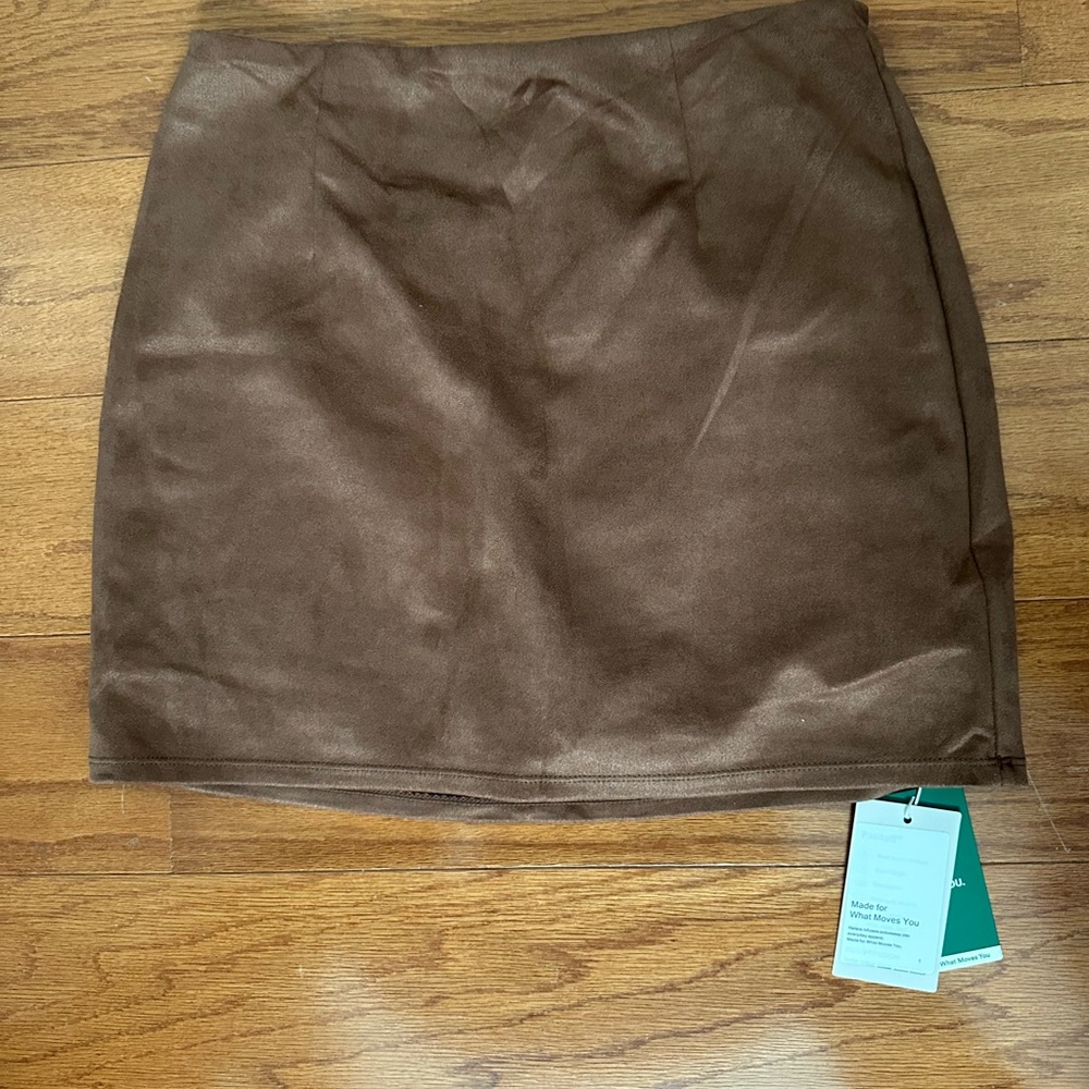 HALARA Chocolate Brown Mini Skirt